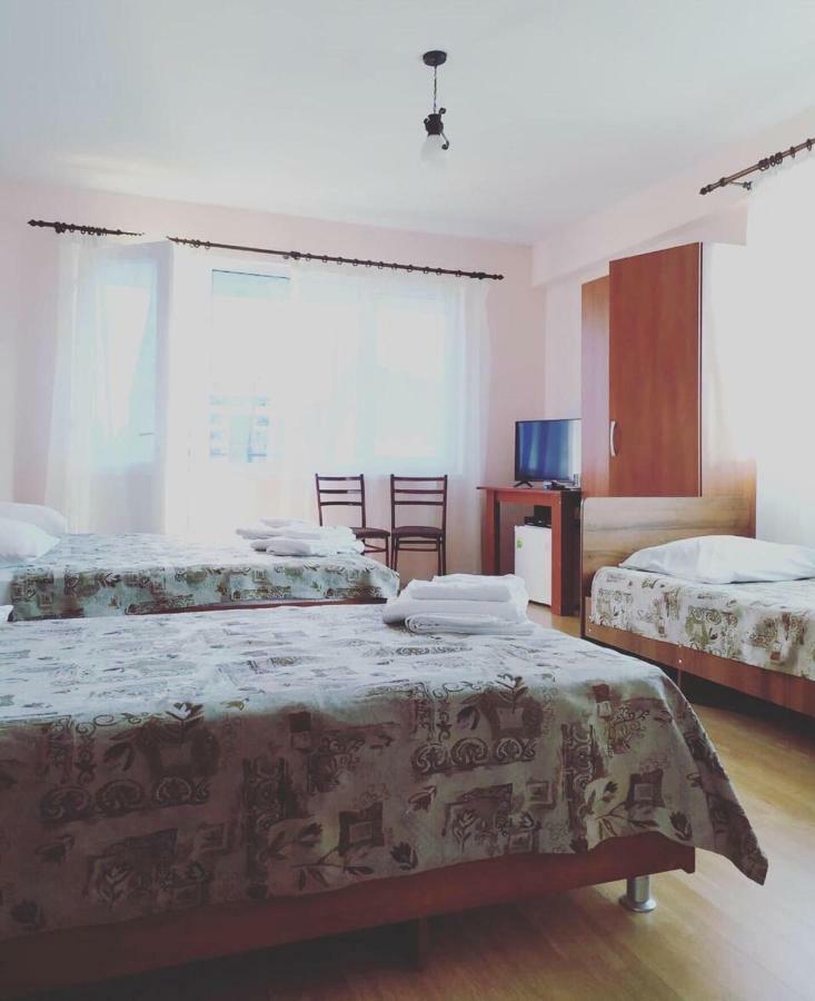 Guest House Zvanba Gagra Exterior foto